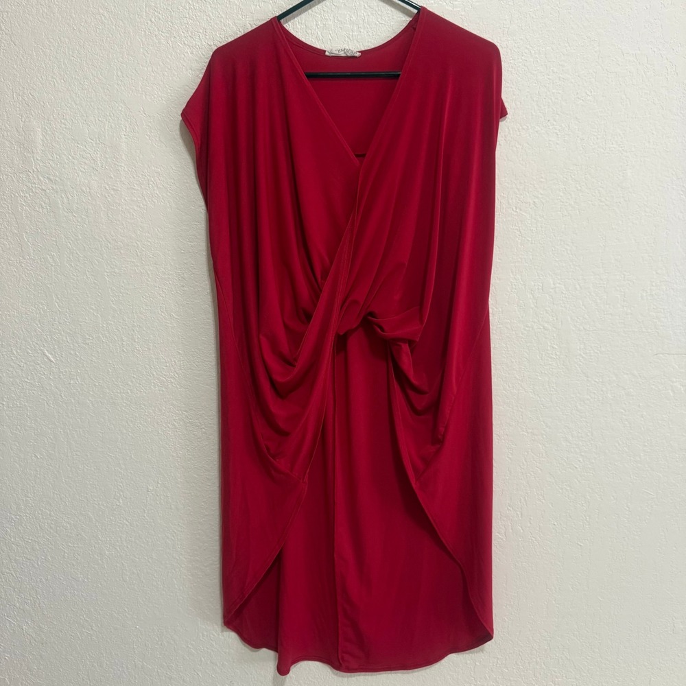 Blooms in the City Red Twist Front High‎ Low Sleeveless Knit Dress Small